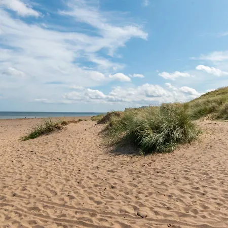 3 * Marske-by-the-Sea